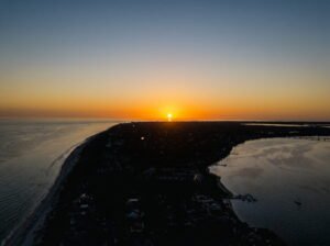 Best beaches in Florida for families with clear turquoise water and white sandy shores
